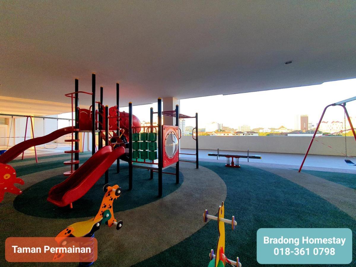 Bradong Homestay - Musllm Only, 3 Queen Bedrooms, Seaview, Infinity Pool, Gym, Near Drawbridge & Ktcc Mall Kuala Terengganu Bagian luar foto